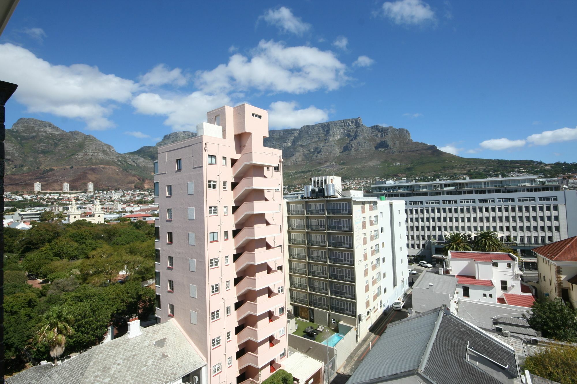 Apartment St. Martini Gardens 906 By Ctha Cape Town