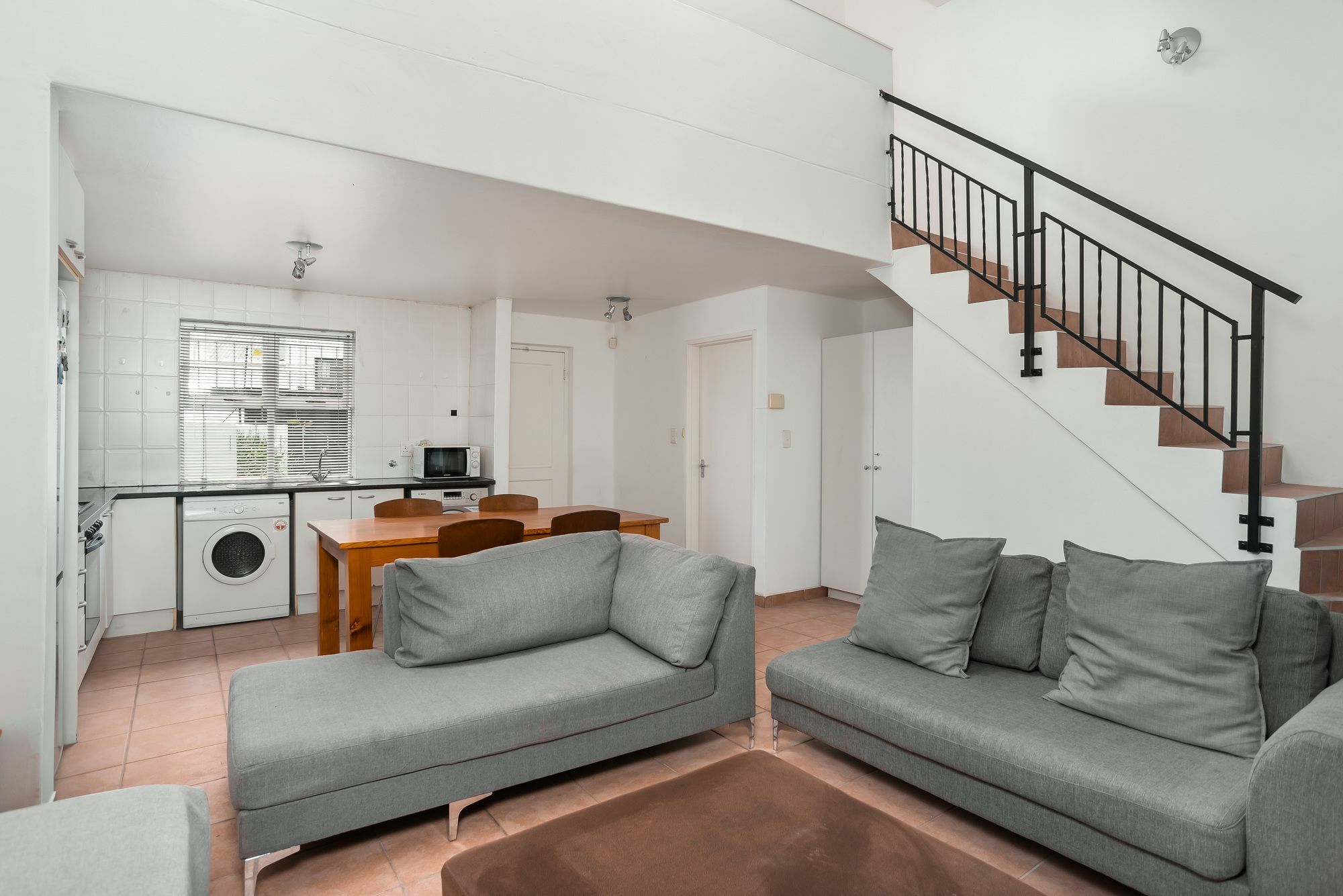 Apartment Courtyard On Higgo 6 Cape Town