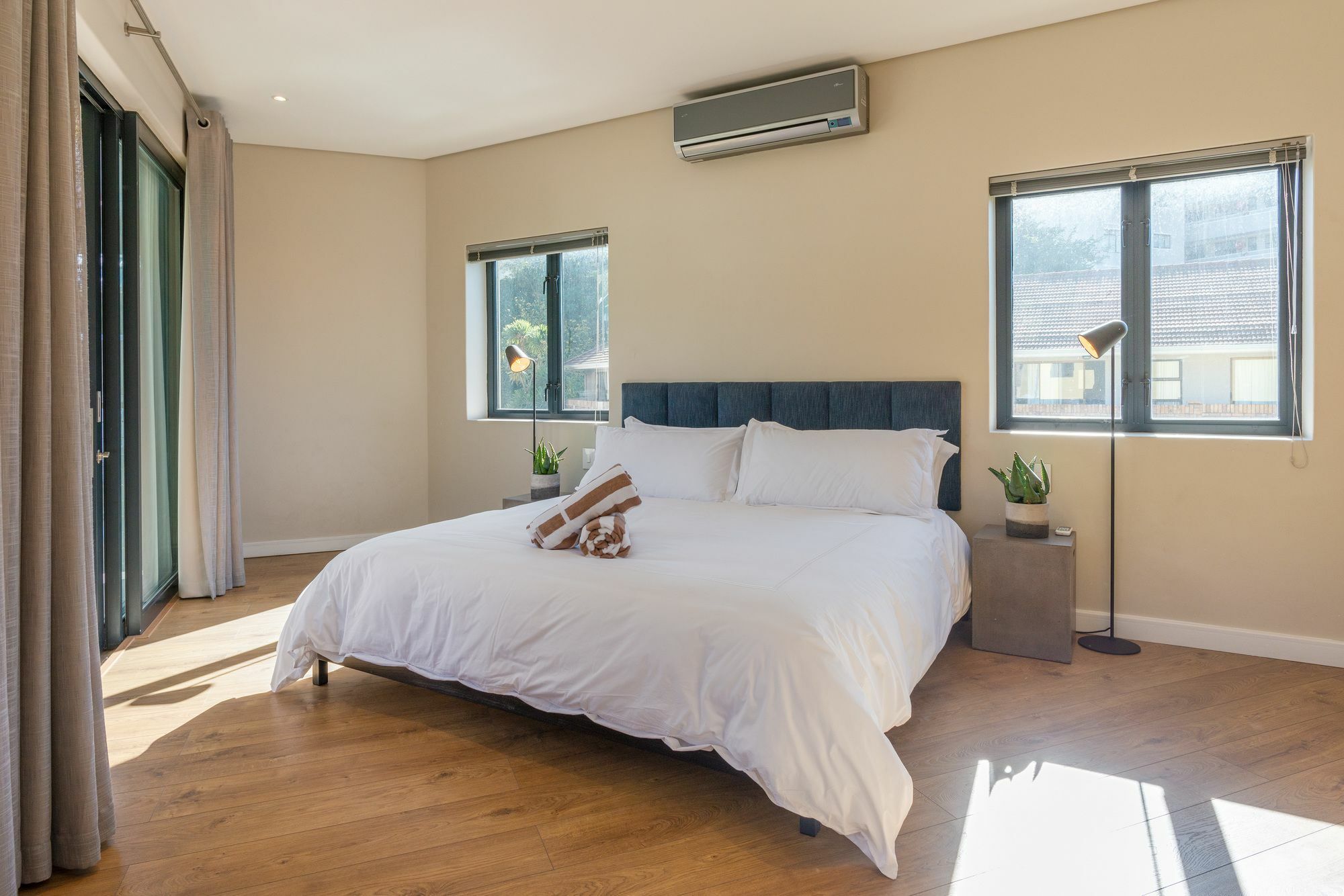 Constantia Road Higgo Villa Cape Town