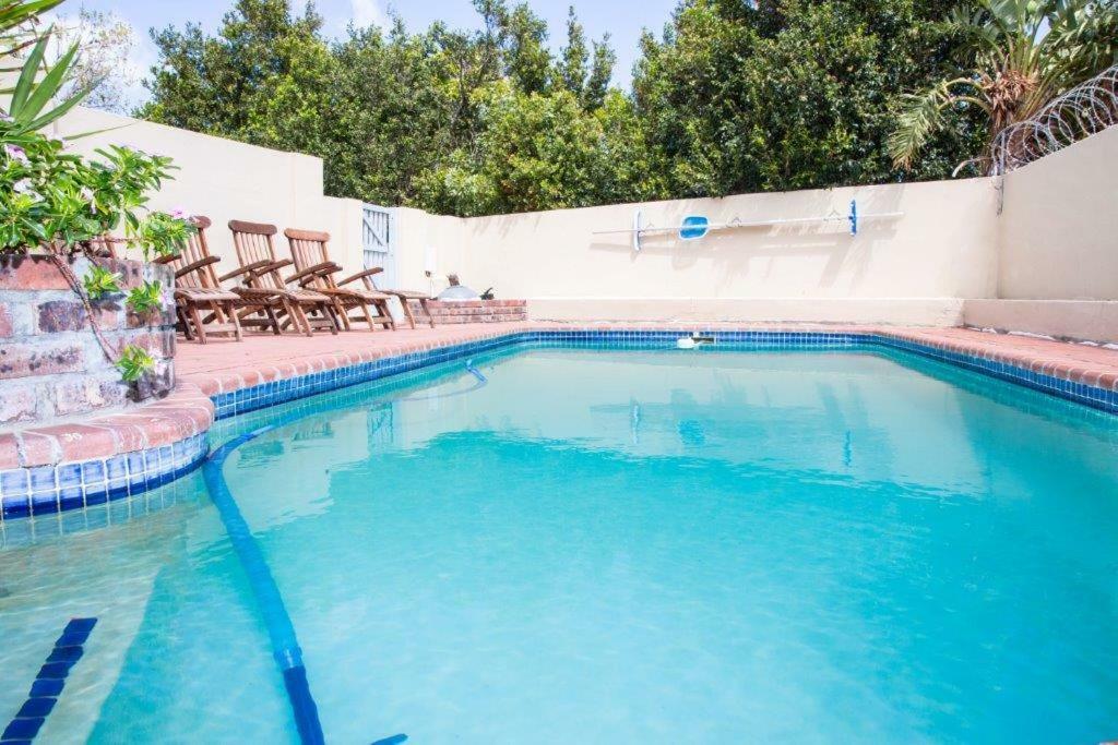 Apartment Kingfisher At Dolphin Crest Cape Town