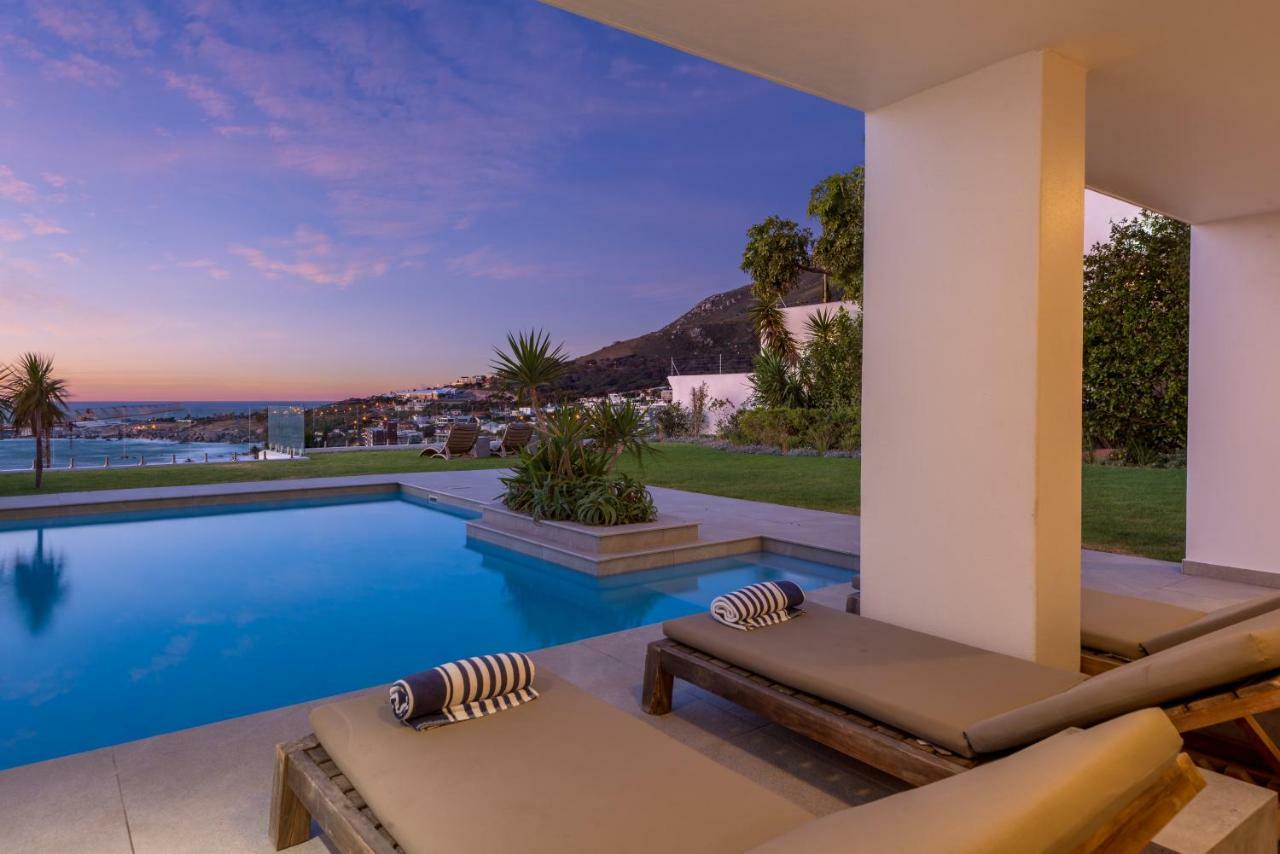 Sandpiper House: Stunning Ocean Views, Heated Pool & Large Garden Villa *