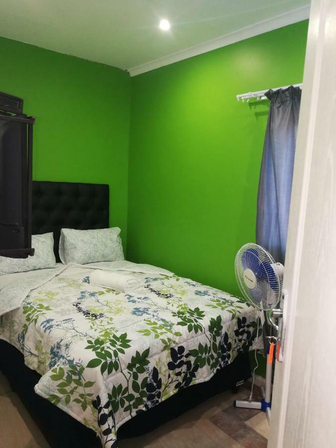 Luc 3* Cape Town