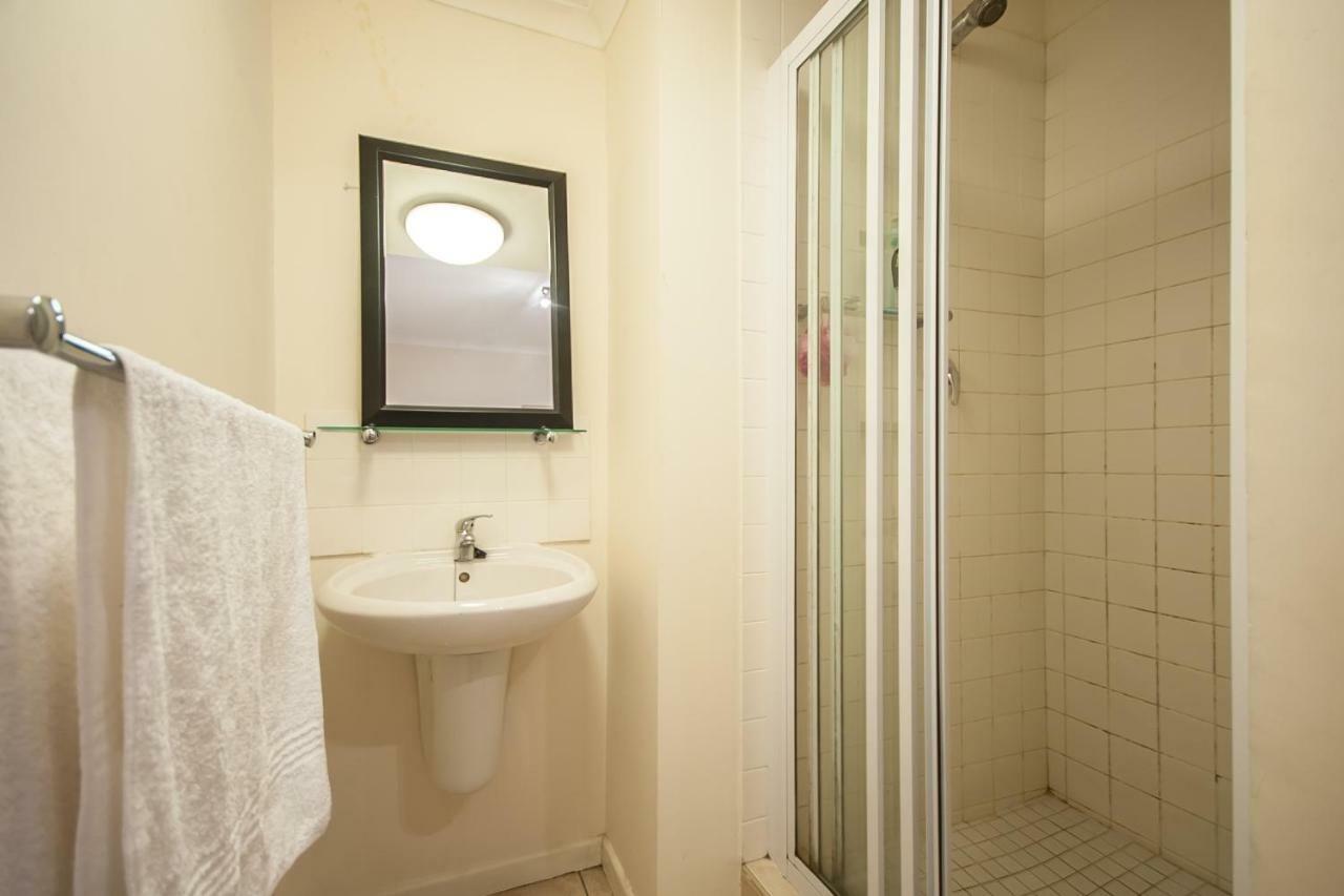 Table Mountain Views Pool Wi-fi And Gym Apartment Cape Town