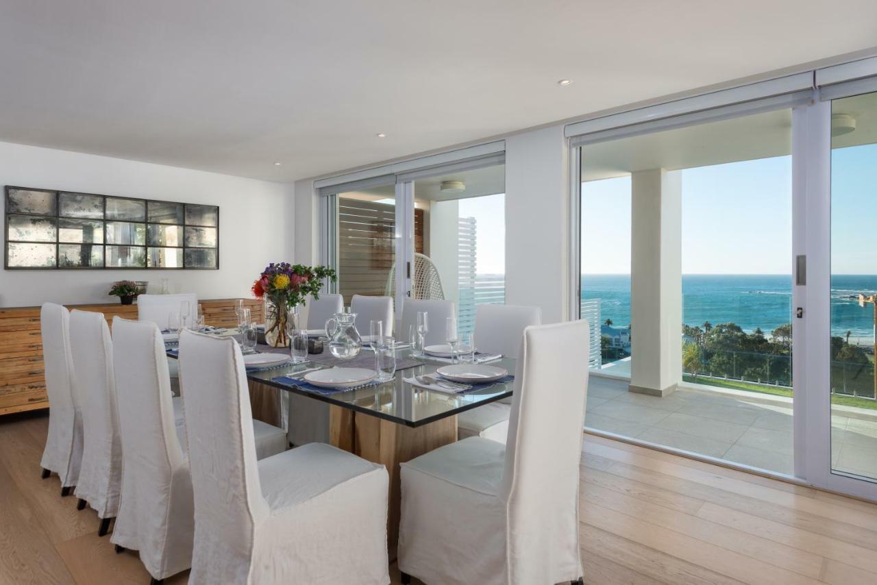 Sandpiper House: Stunning Ocean Views, Heated Pool & Large Garden Cape Town