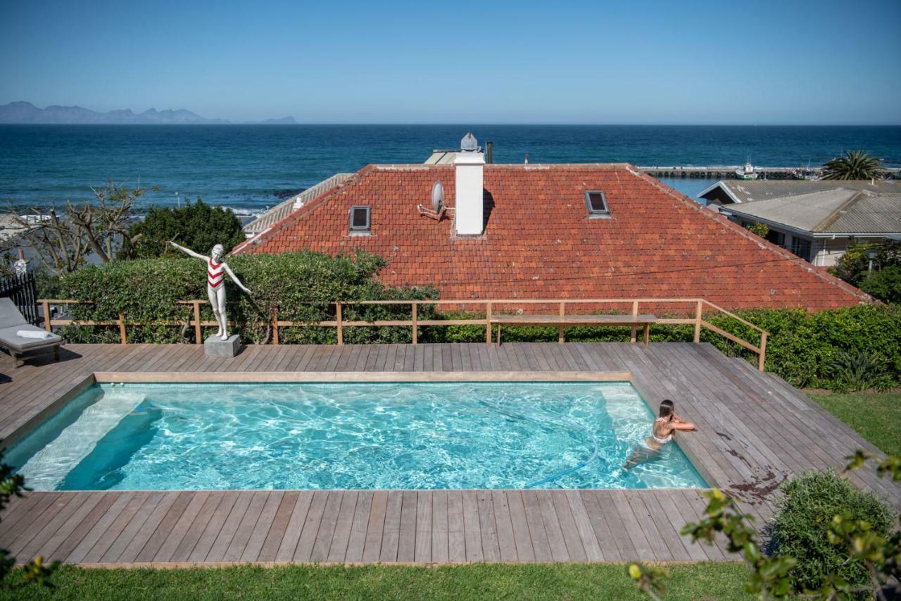 Casa de hóspedes Chartfield 4*