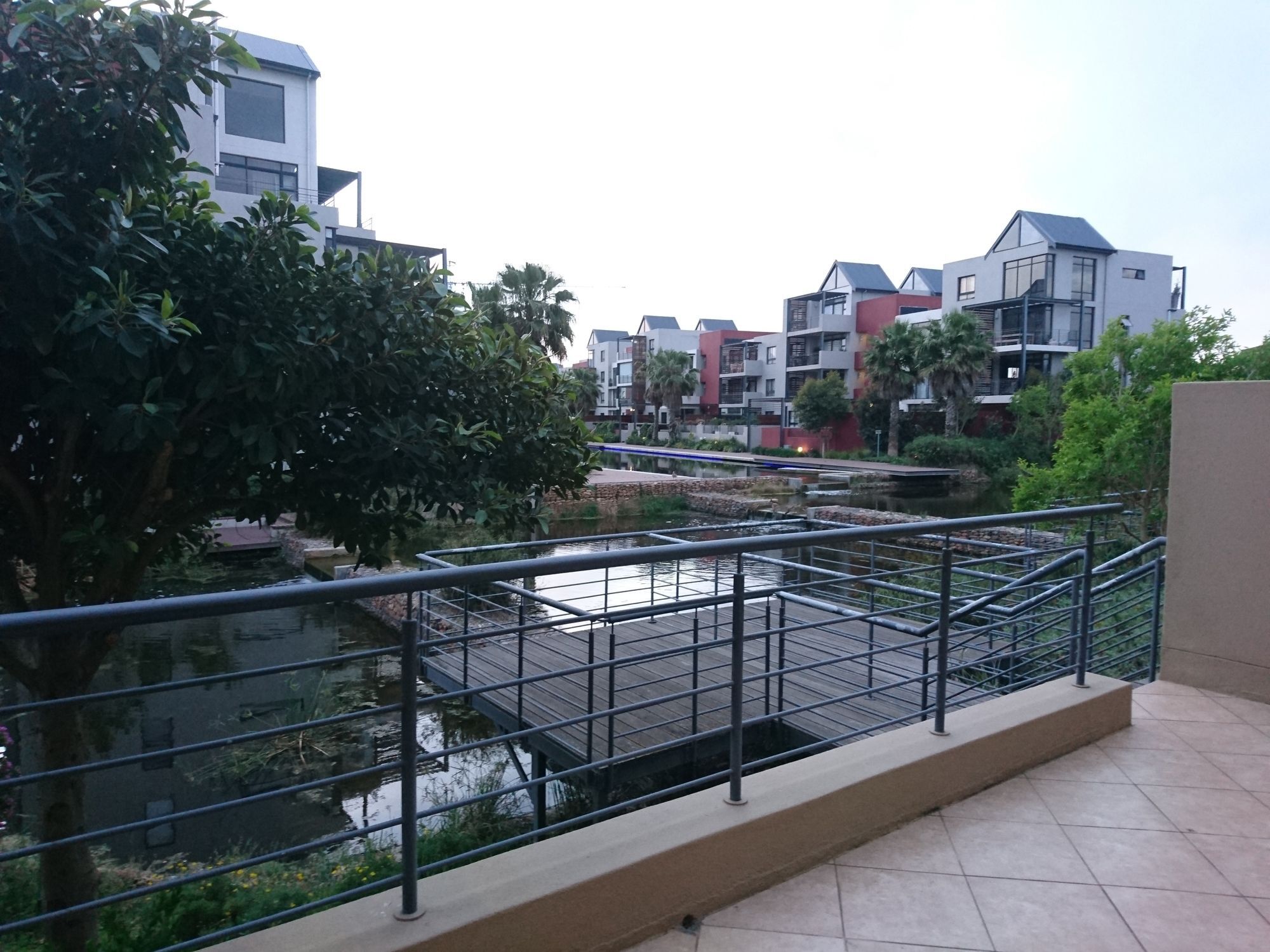 J101 Waterstone Apartment *
