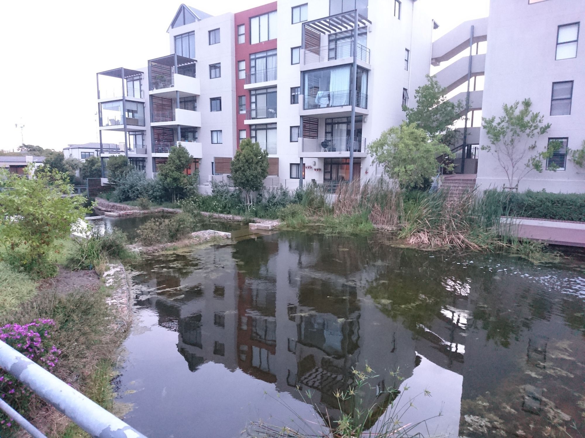 Apartment J101 Waterstone