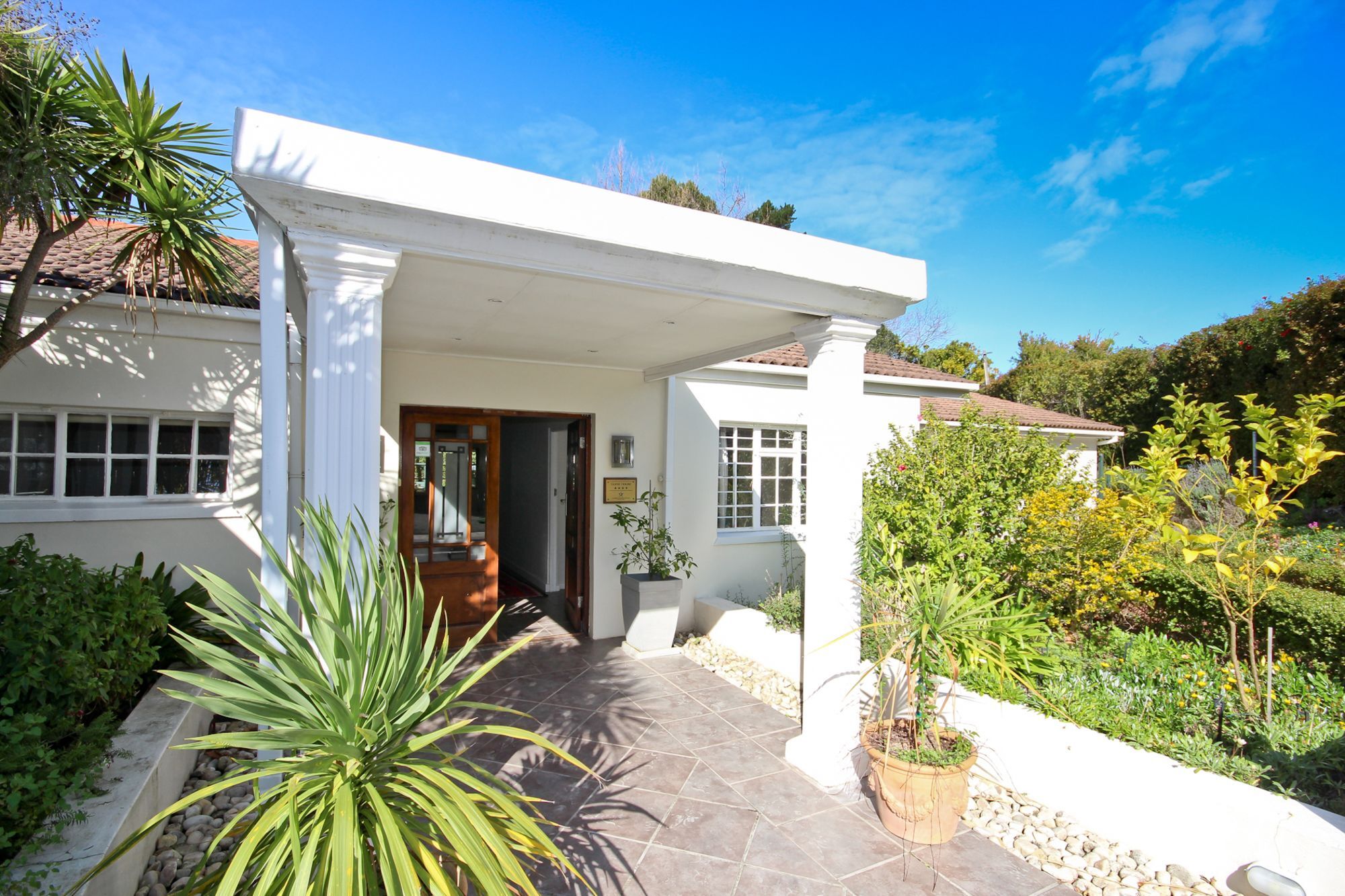 Guest house Beluga Of Constantia 4*