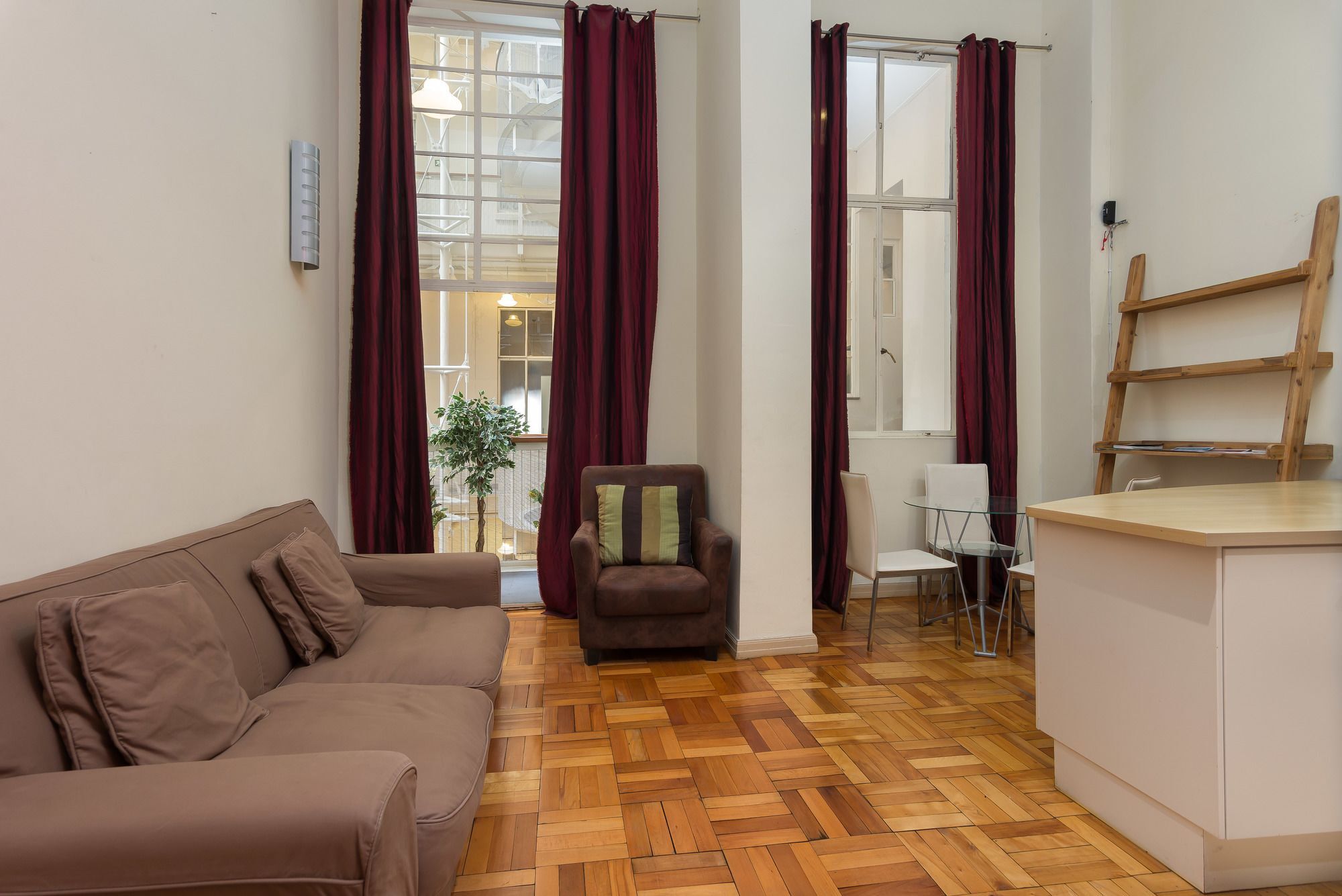 Mutual Heights 417 Apartment Cape Town