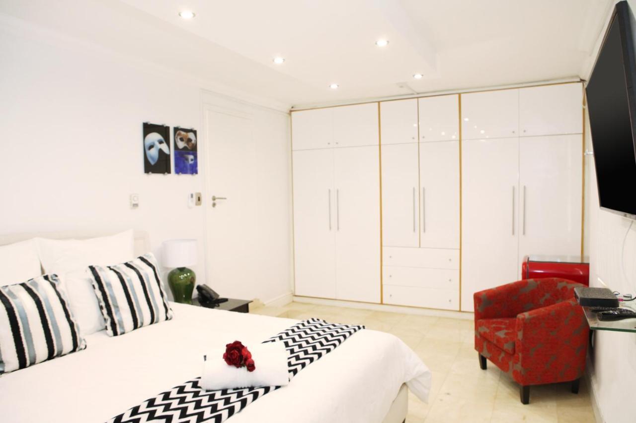 Purple Rayn Boutique 5*