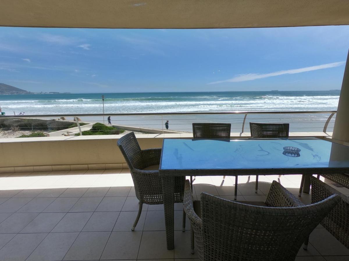 Lagoon 4*