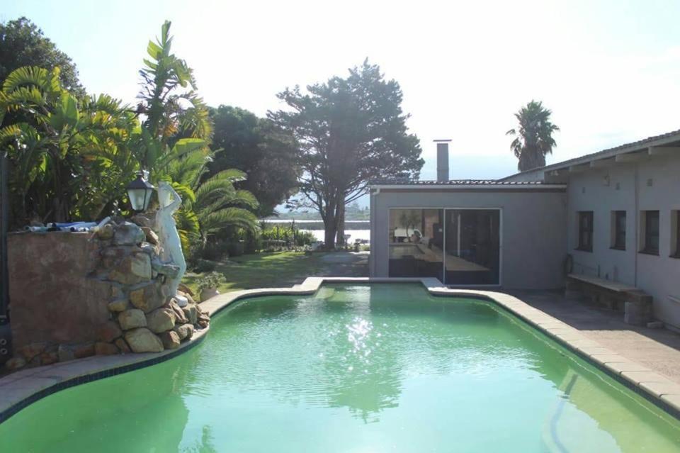 Pelican Christian Villa Cape Town