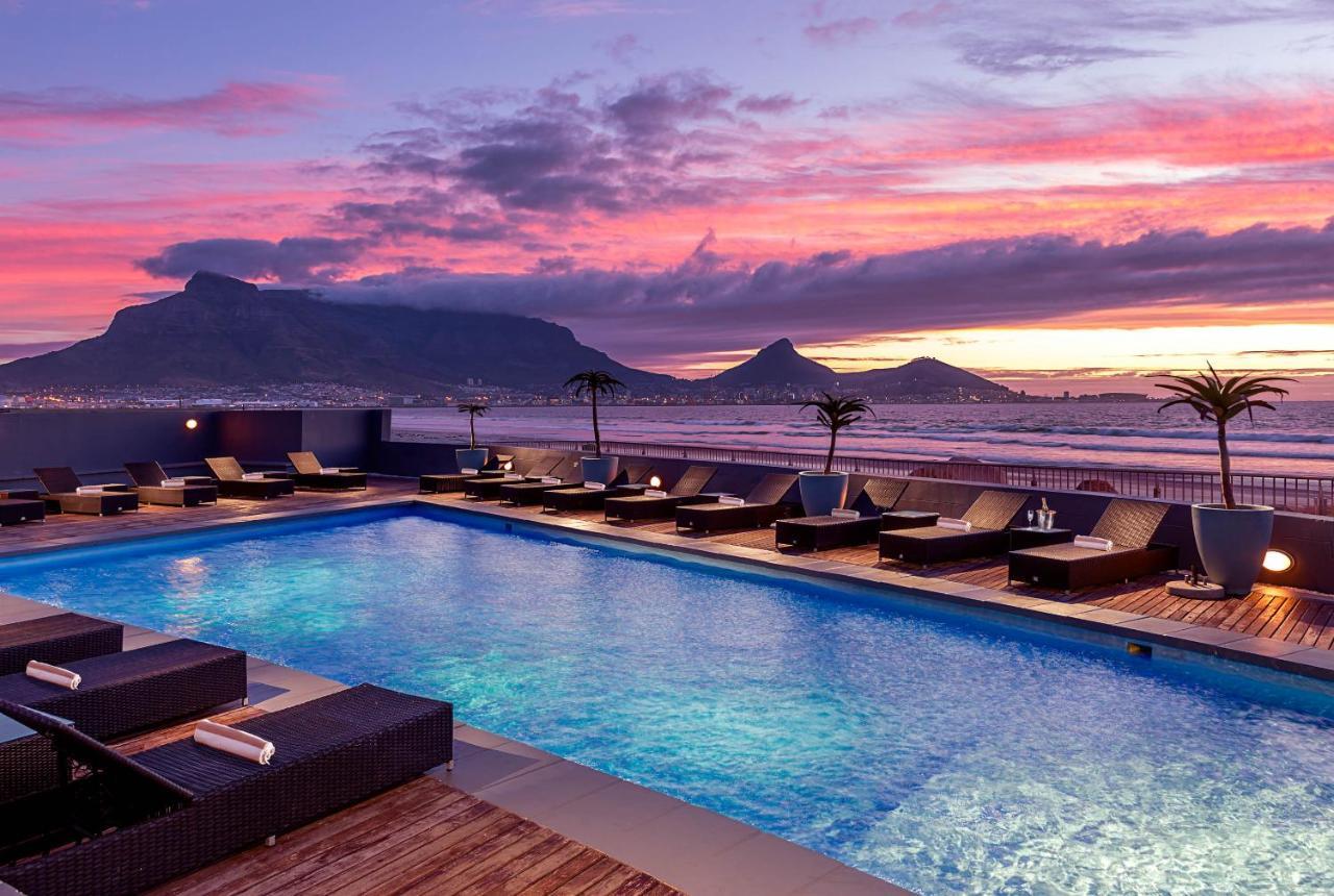 Lagoon & Cape Town