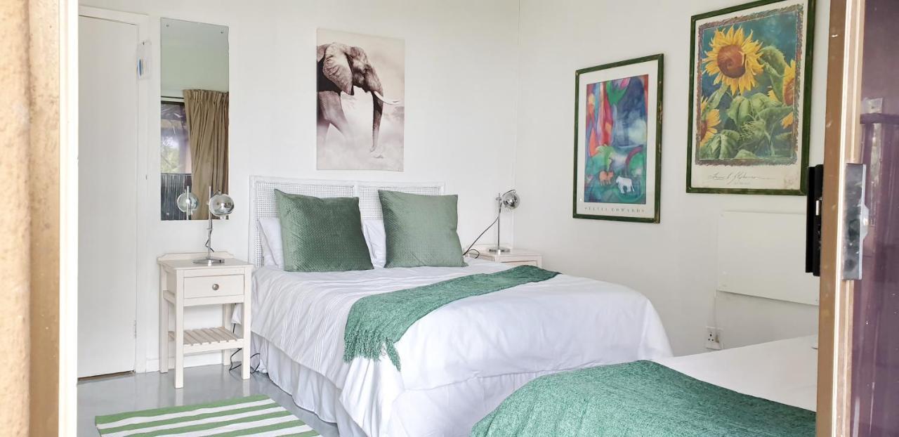 Camps Bay Glen 3*
