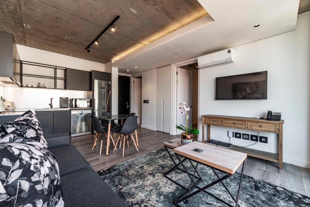 411 The Signature, De Waterkant Apartment