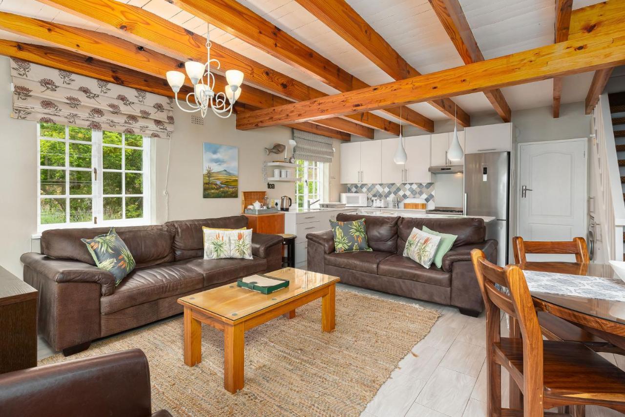 Houtkapperspoort Country Chalet *