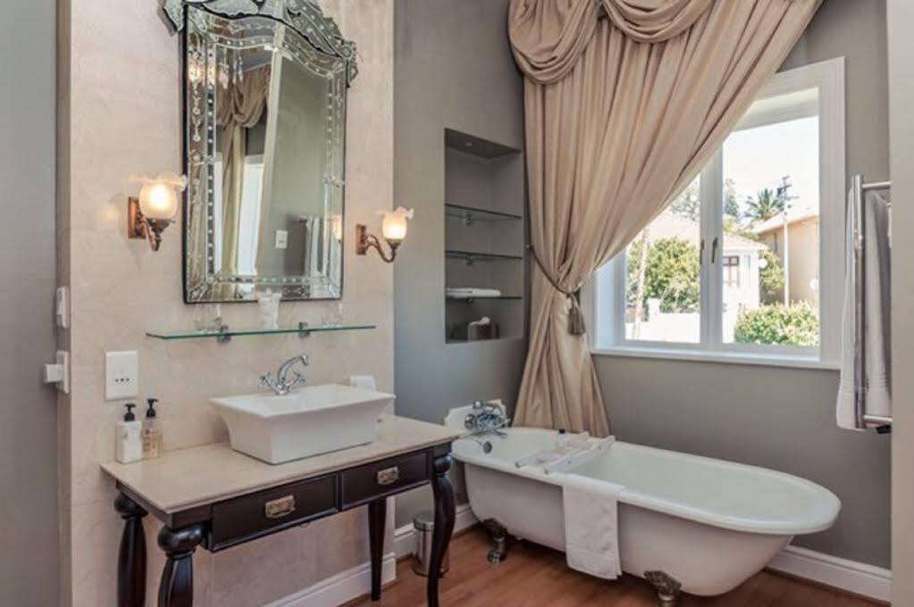 Guest house Abbey Manor Luxury 5*