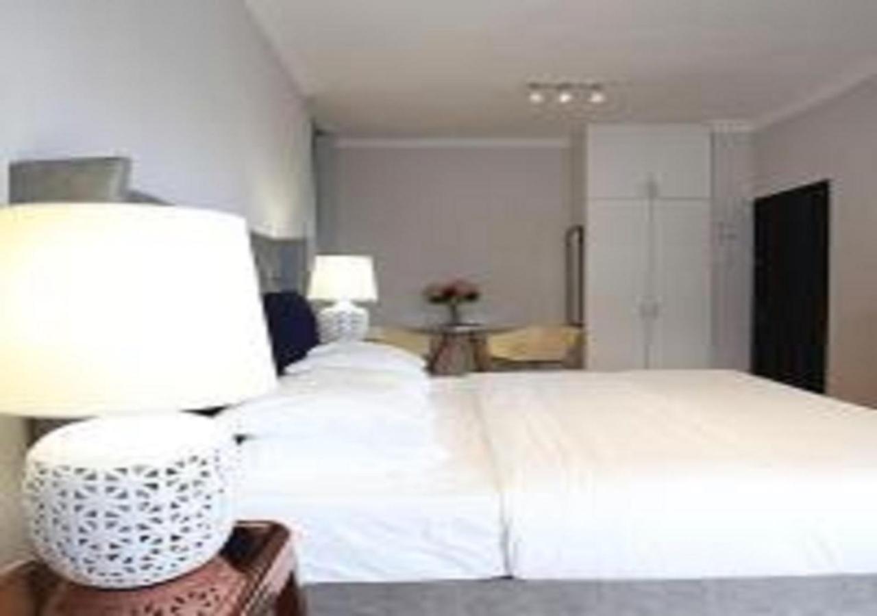 Urban Oasis At Windburg Suites * Cape Town