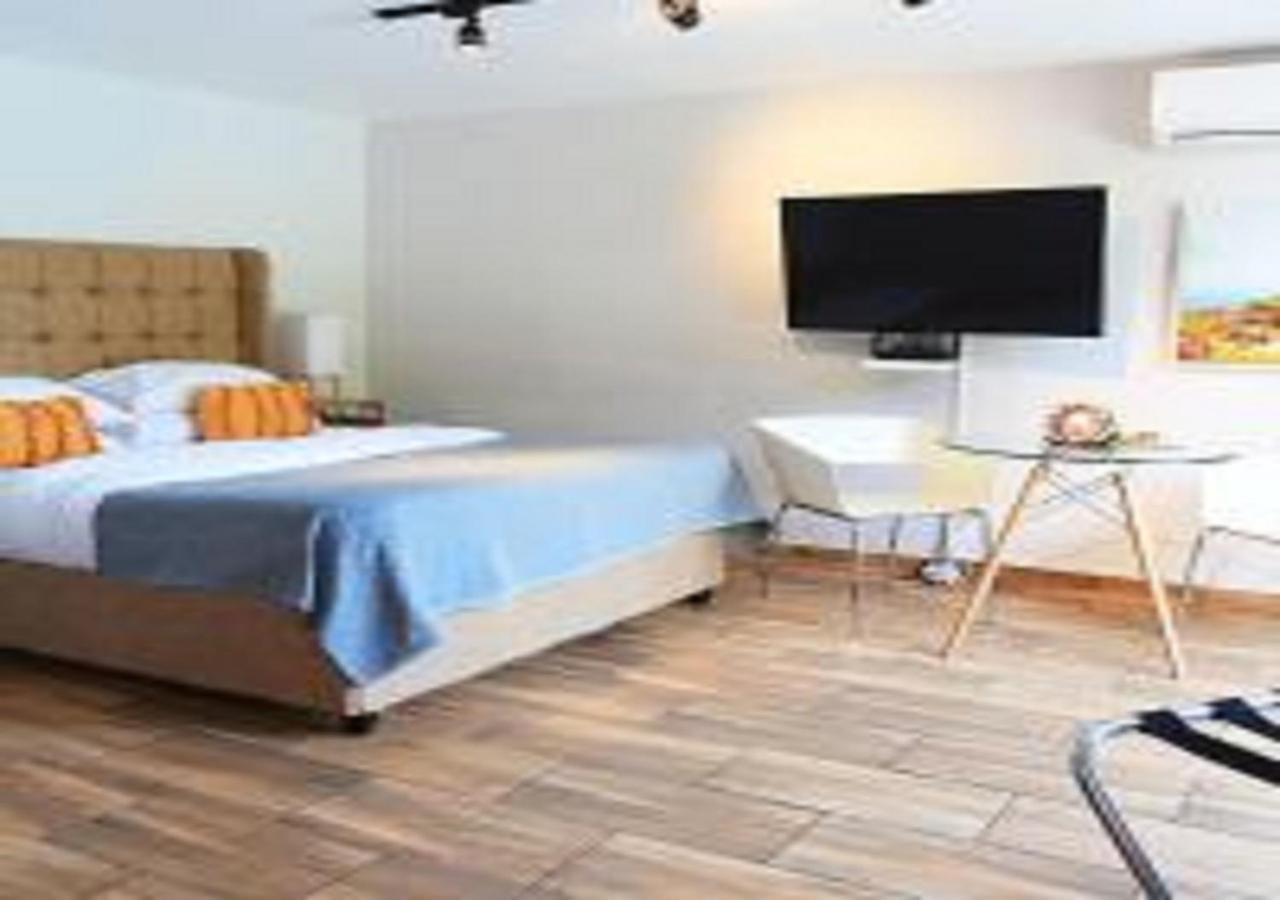 Urban Oasis At Windburg Suites Cape Town
